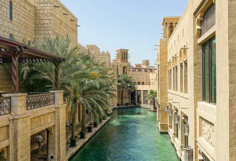 3 Tips to plan a budget tour to Dubai